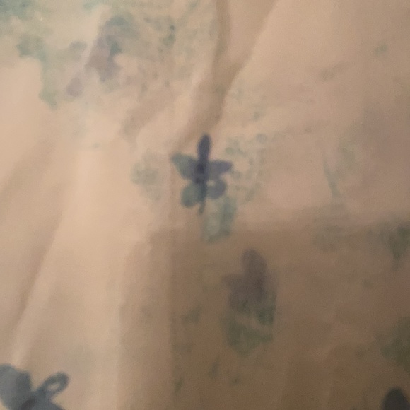 Laura Ashley, long gauzy scarf. 100% polyester, excellent condition. - Picture 6 of 9